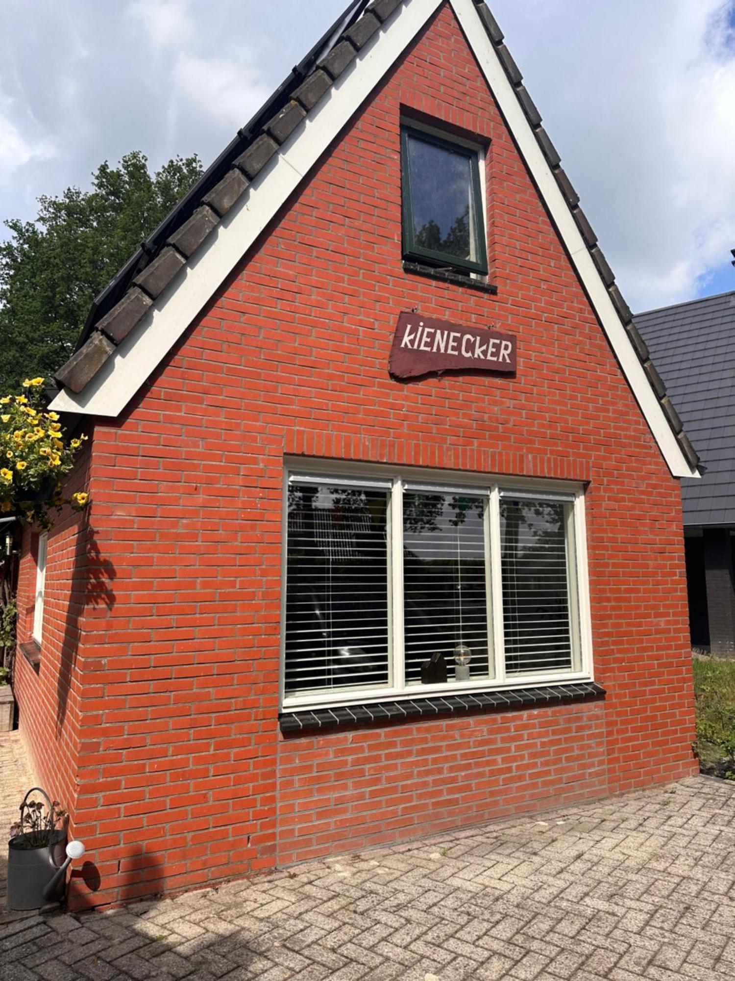 B&B Het Kleine Huisje Emmen Esterno foto